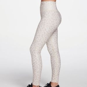 Calia Carrie Underwood Women's Essential Leggings Brushed Camo Neutral Legging L